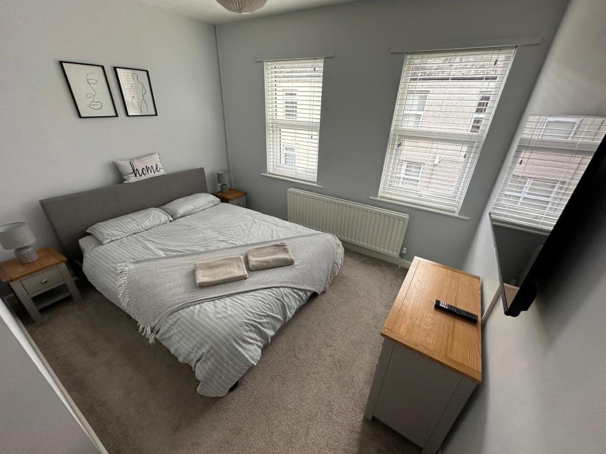 Cosy, 2 Bedroom In Town Centre Holiday home