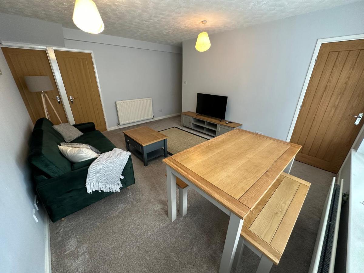 Cosy, 2 Bedroom In Town Centre Holiday home